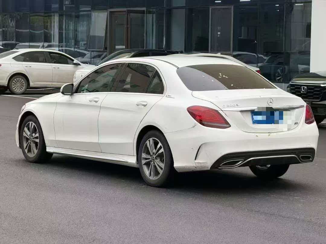 Luxury sedan profile of the 2020 Mercedes C200L, a common sight in upscale neighborhoods of Lagos and Accra.
